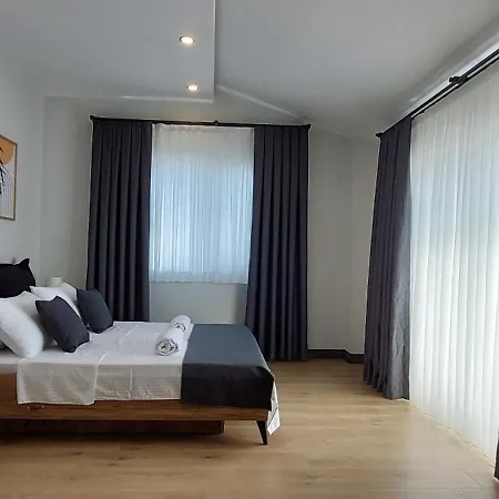 Lara Martili Beach Homes 5 * أنطاليا